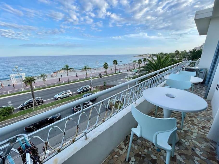 Beach Front, Superbe Appartement Pour 4 Personnes Nice Exterior photo
